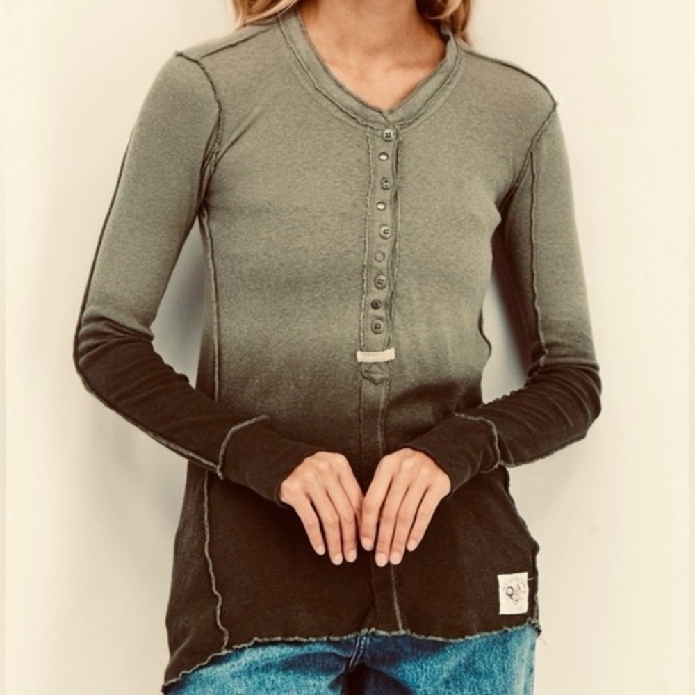 FREE PEOPLE/WE THE FREE Olive Green Ombre Henley Top Linen Blend S